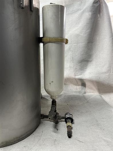 Used Hopper with 7-Hole Cloth Filtering