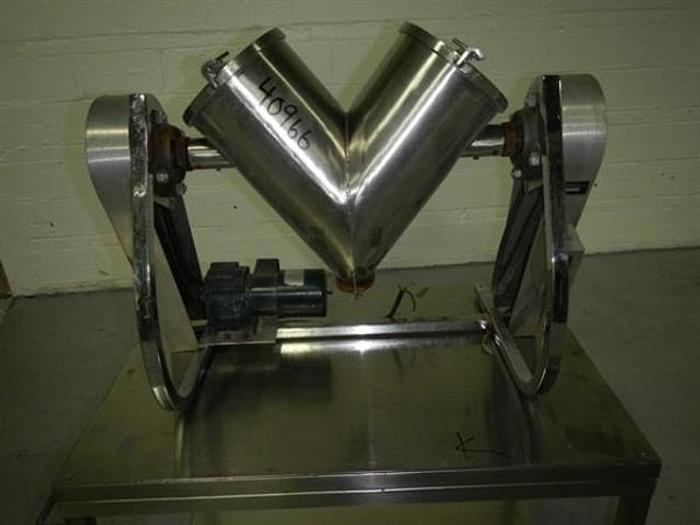 Used Patterson-Kelley 8 qt. Liquids-Solids V-blender