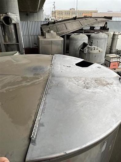 Used 2000 Gallon S.S.Tank