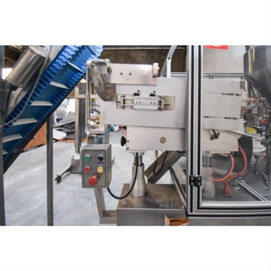 Used GF-400 Tube Filler/Sealer, rated 30-70 per minute