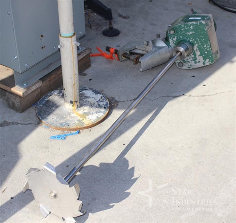 Used Pneumatic Lightnin clamp-on Disperser