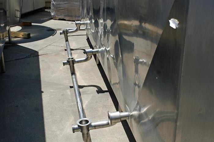 Used Mix Tank, s.s., 3 x 800 gal. compartments w/ Mixers