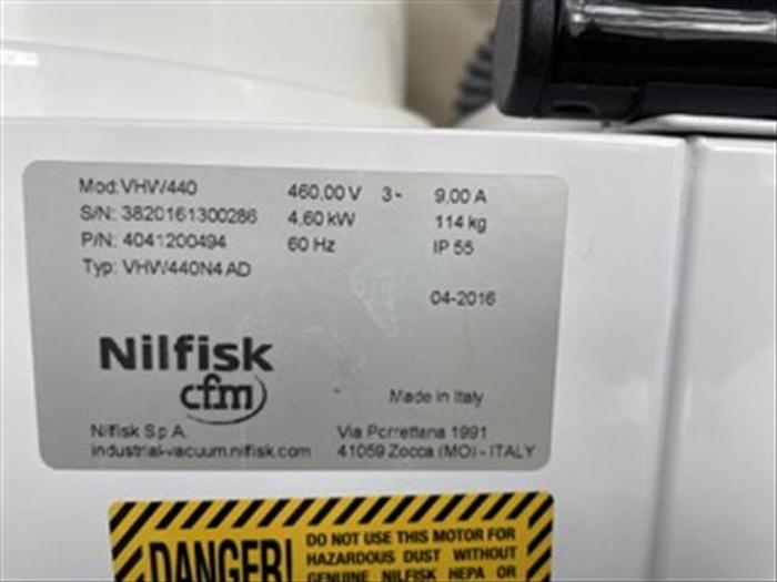 Used Nilfisk VHW440 Vacuum