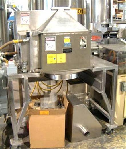 Used 100 gallon Mueller Jacketed Tank w/ Lightnin Mixer