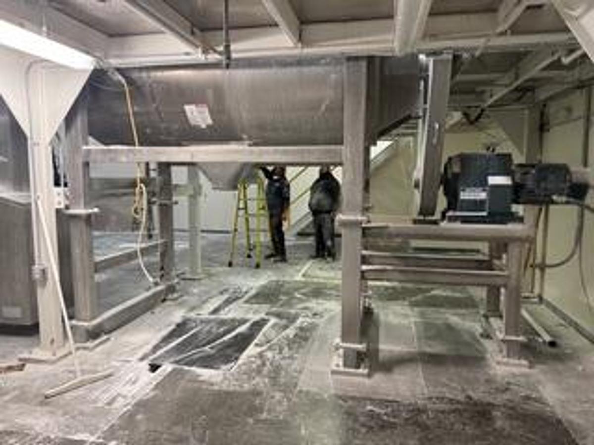 Used AXON RIBBON BLENDER