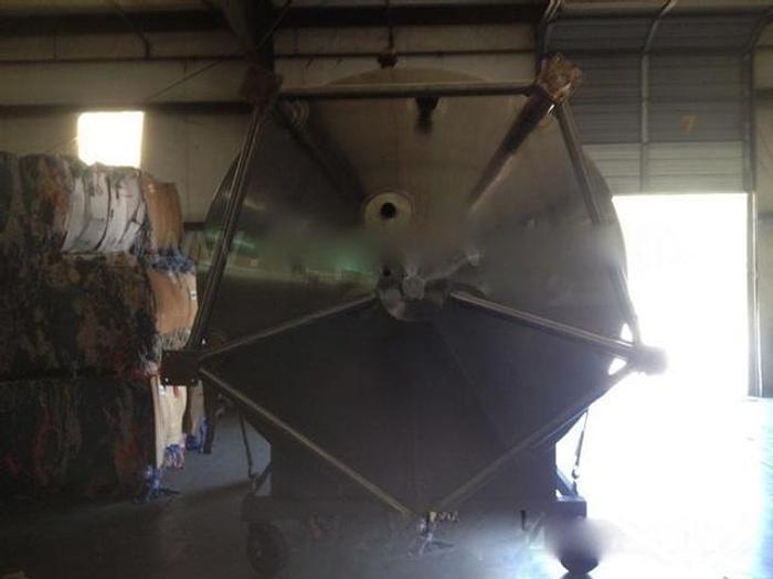 Used 2,000 gallon Walker jacketed Tank w/ dbl-motion