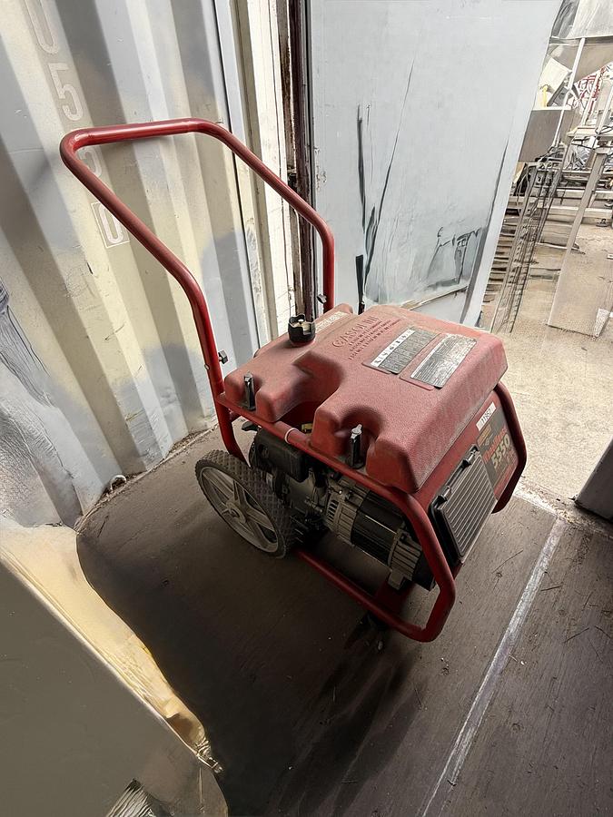 Used Homelite 5,550 Watt Generator
