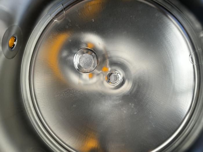 Used 1,000 Liter DCI Tank 316L