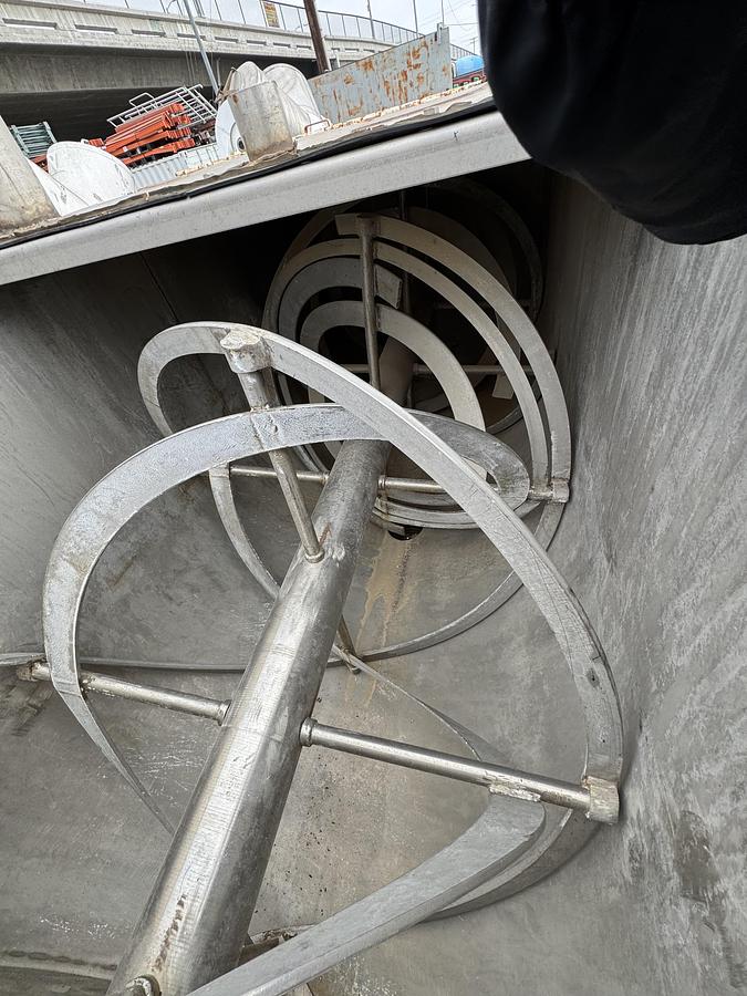 Used Ribbon Blender, approx. 65 cu. ft. S.S. 