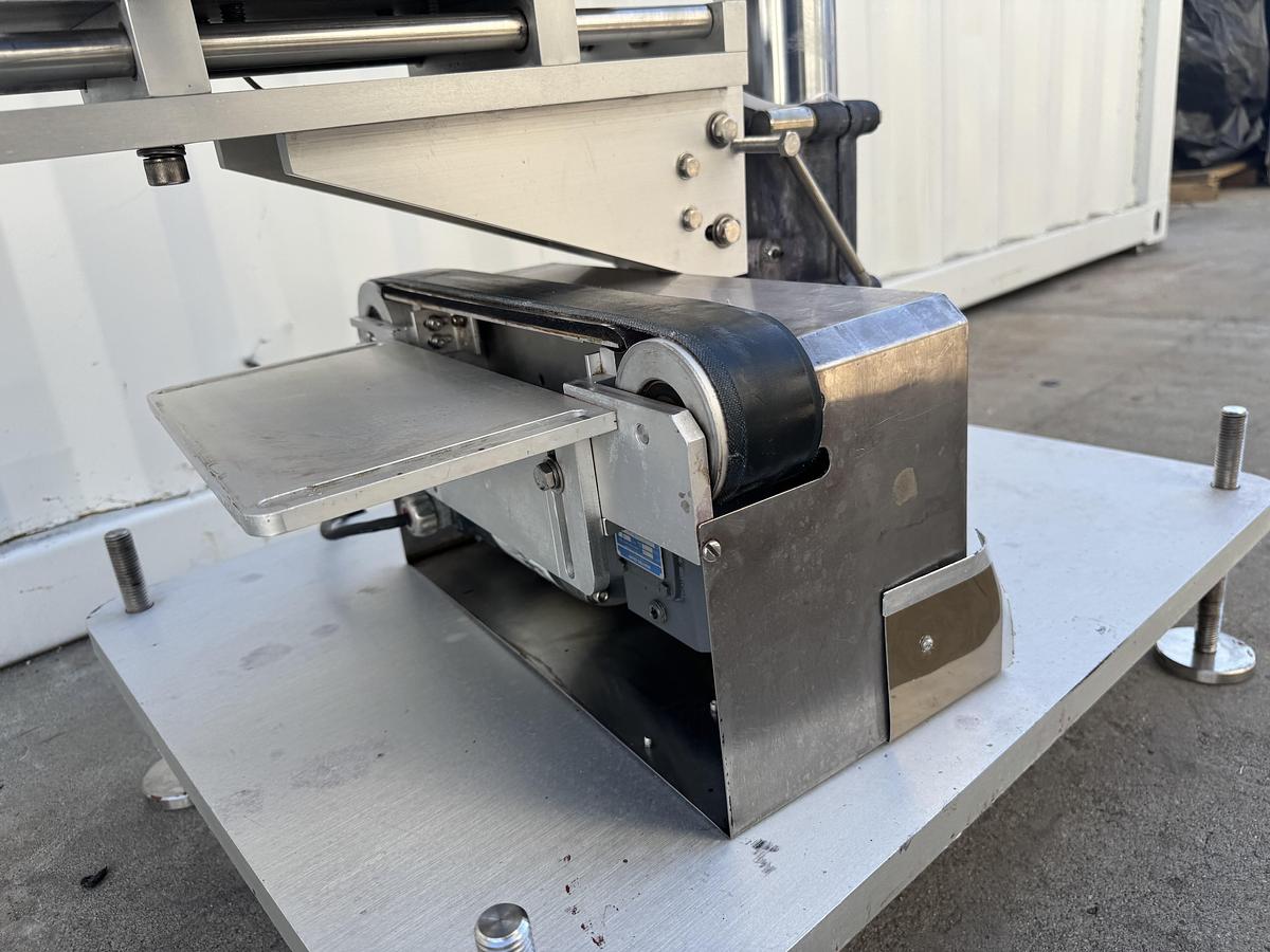 Used Avery Labeler Model 500, 4" right hand