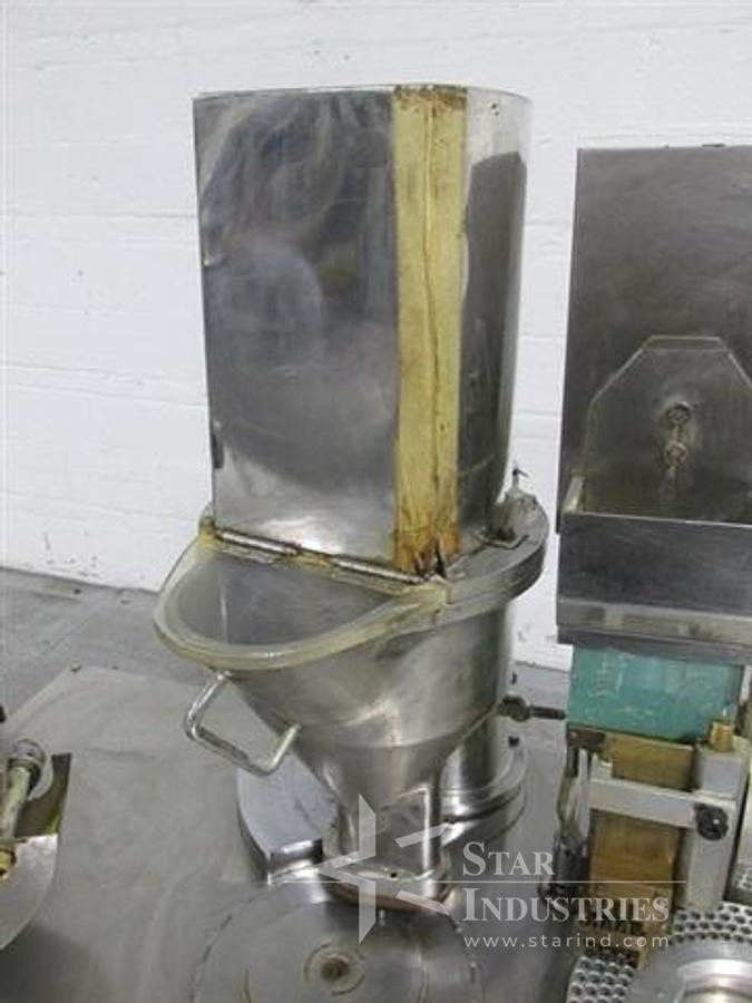 Used 500 GALLON DCI JACKETED STAINLESS TANK
