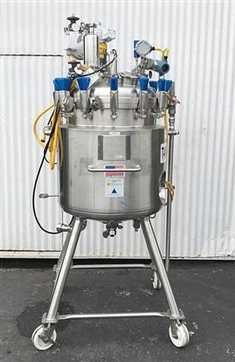Used Modular Packaging Quadrel Q-10 Wrap-around Labeler