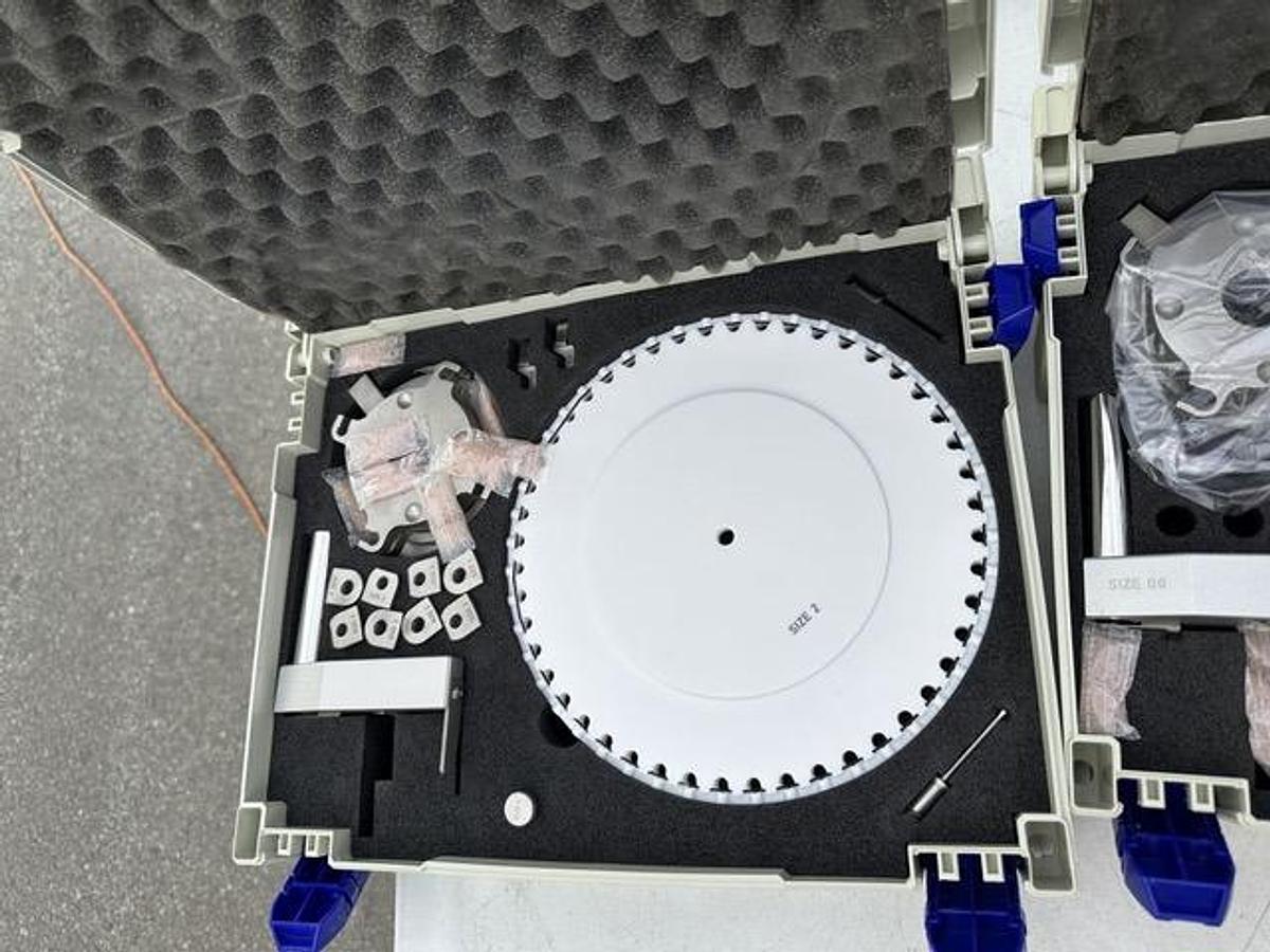 Used Capsugel Capsule filler Model: CFS1000