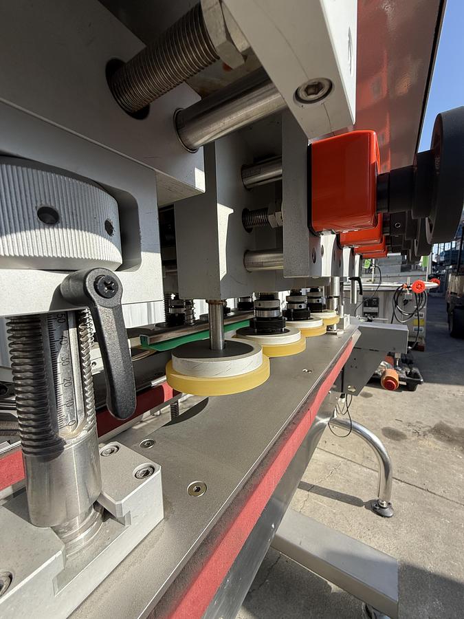 Used Capper with Cap Elevator