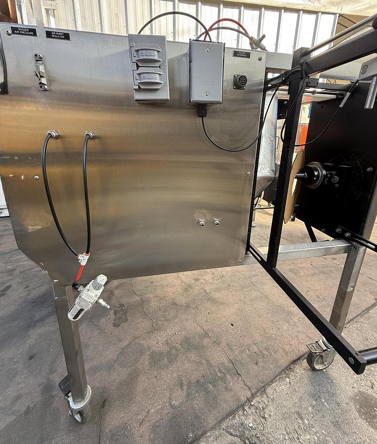 Used GO PACKER 1000 with FEEDER