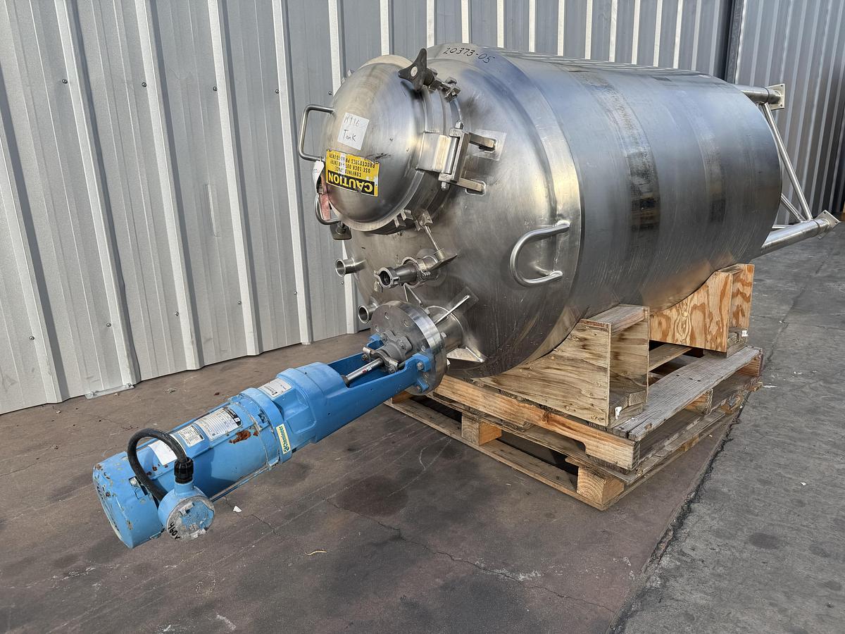 Used Cherry-Burrell 500 gallon Cap Jacketed w/Agitator