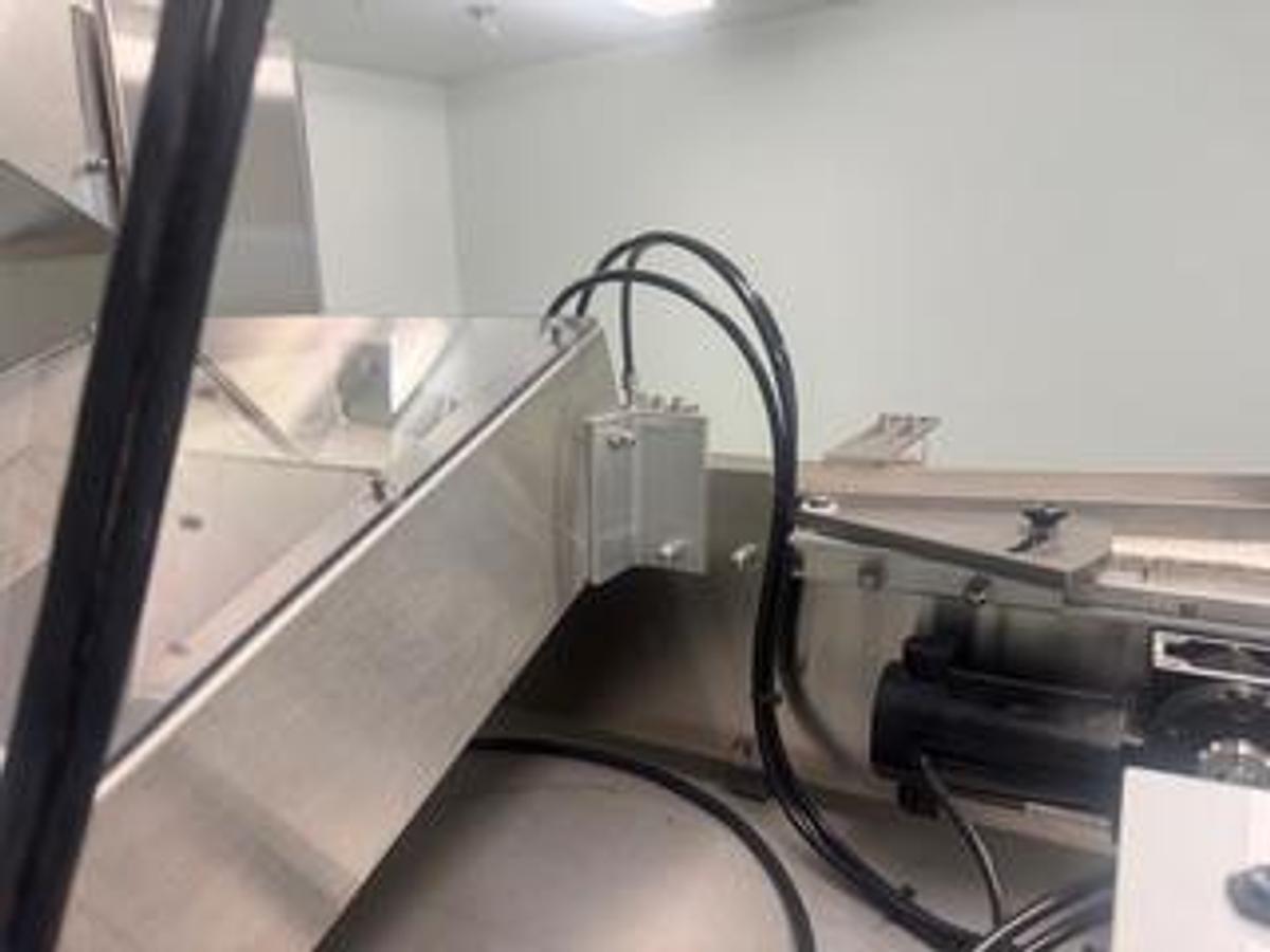 Used Sure Kap Inline Capper with Elevator