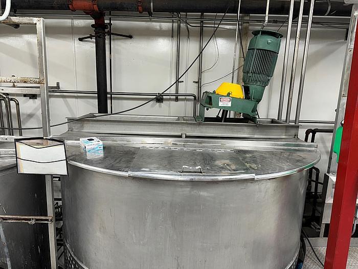 Used Stainless steel agitated dimple jacketed mix tank, approximately 3,000 Gallon