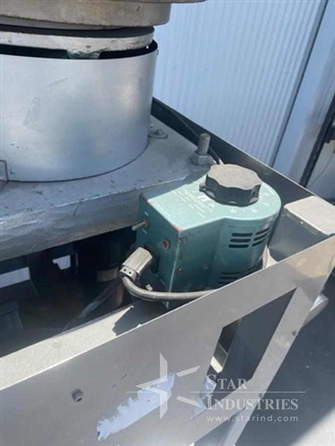 Used Capper, 6-spindle generic