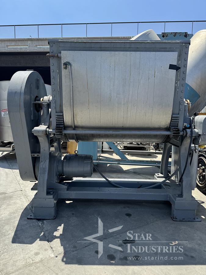 Used approx. 20 c.f. J.H. Day S.S. Sigma-like Mixer, water jacket, tilt discharge