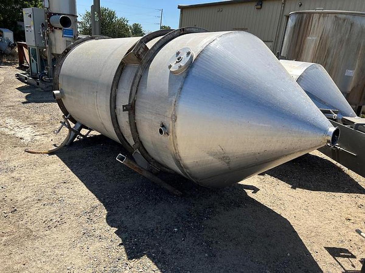 Used Tank, 800 Gallon, 316 Stainless, L&A, Cone Bottom