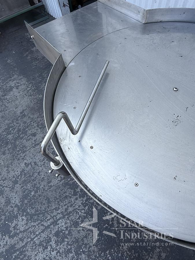 Used Accumulating Table 32'' Diameter S.S.