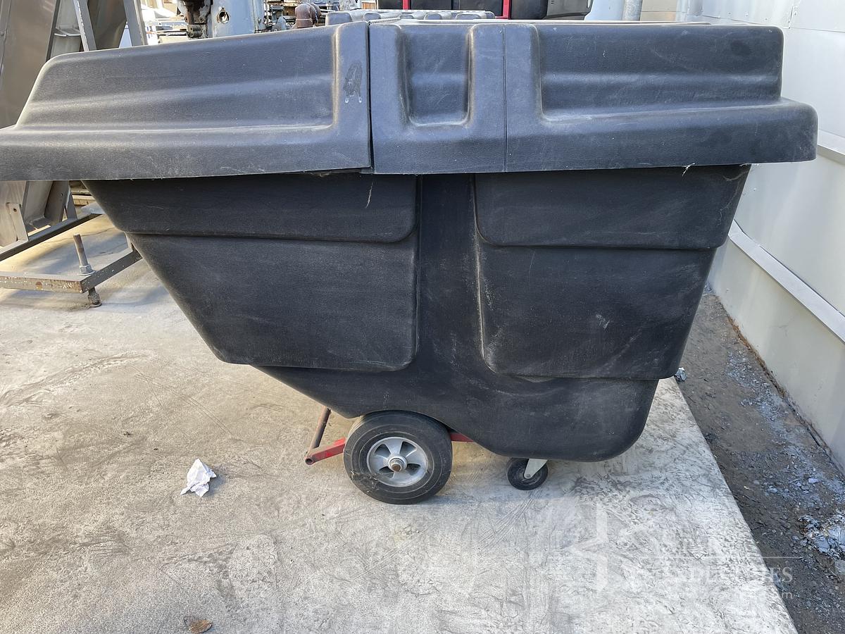Used RubberMaid Black Plastic Garbage Disposal Bin