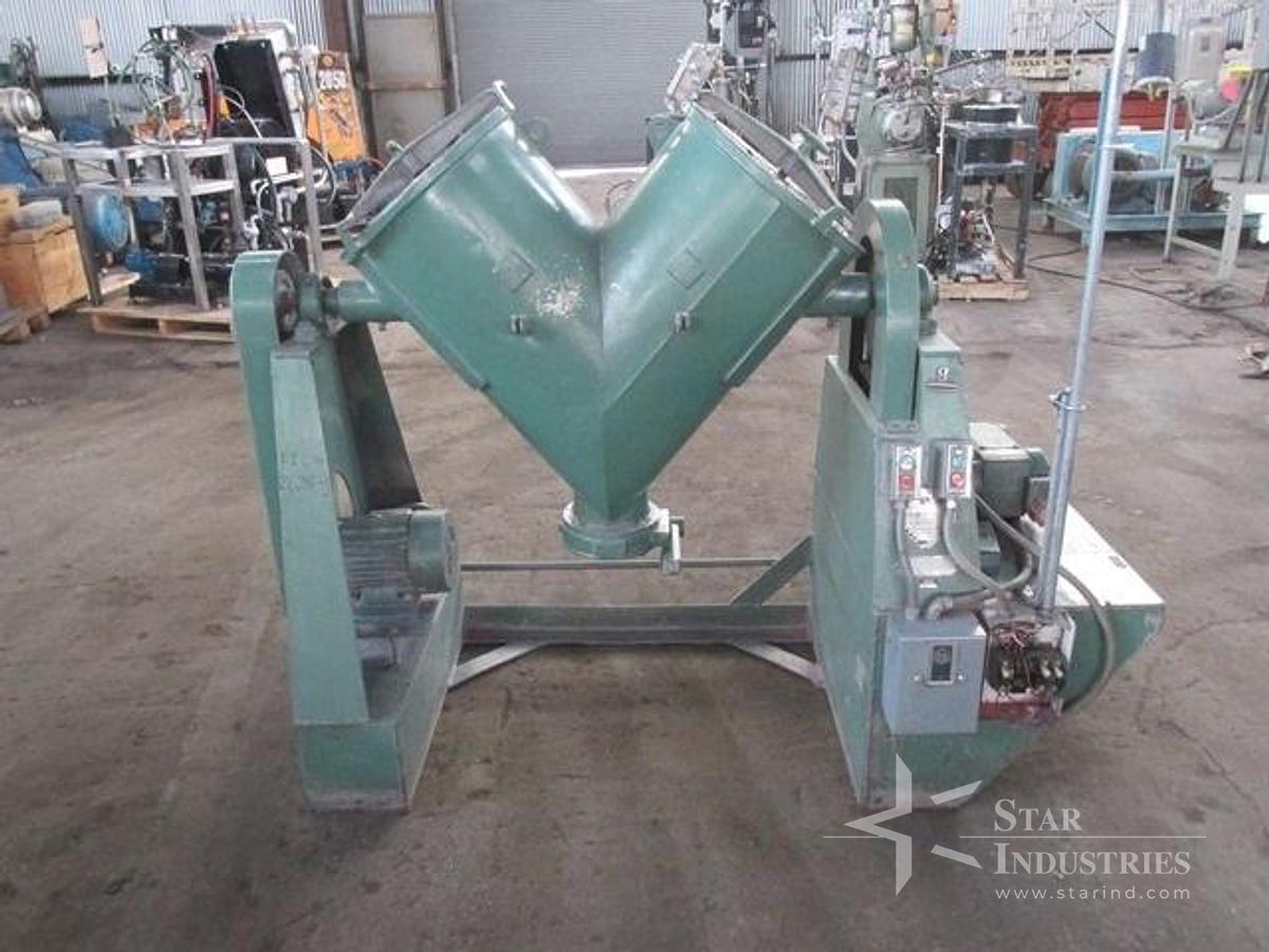 Used ZANASI AZ-30 CAPSULE FILLER