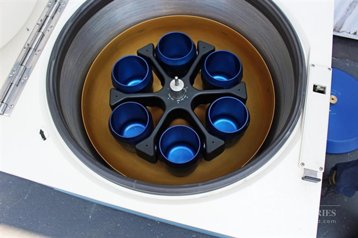 Used Beckman J-6B Centrifuge