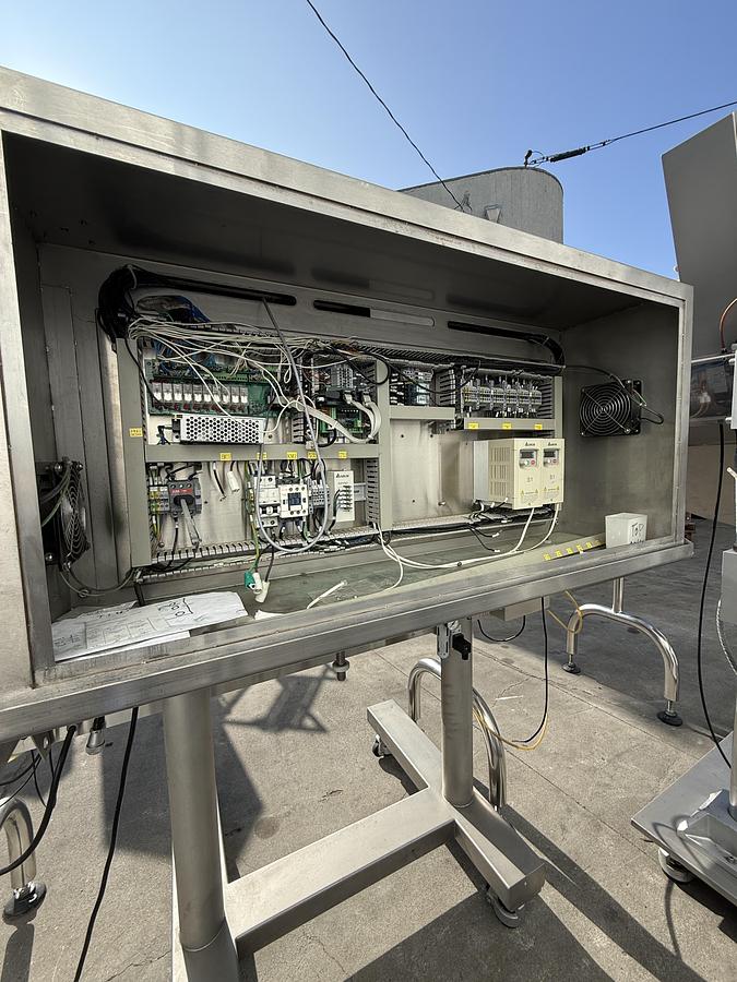 Used Capper with Cap Elevator