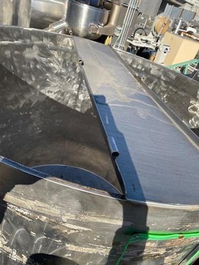 Used Stainless Steel Tank 600 gallons