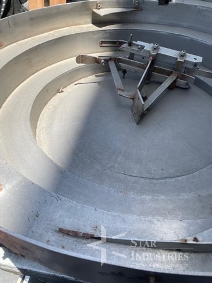 Used Capper, 6-spindle generic