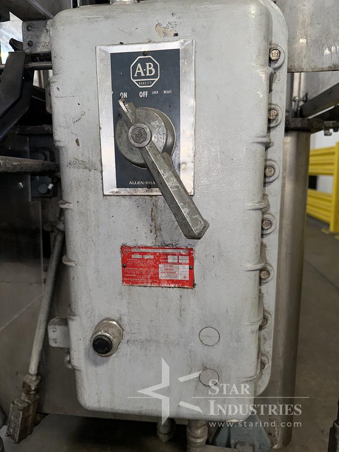 Used Resina Screw Capper