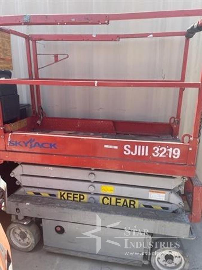 Used GEMCO 30 C.F. JACKETED V-BLENDER W/ BAR
