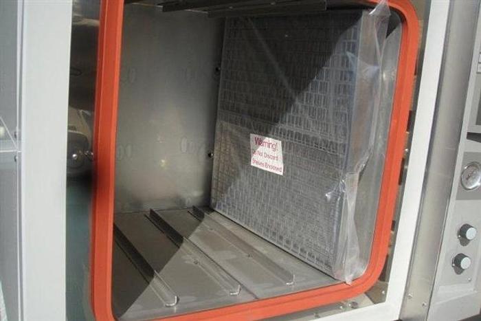 Used Baxter DP-41 Vacuum Oven