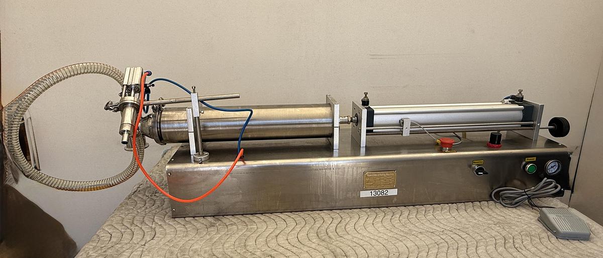 Used Liquid Filling Machine 