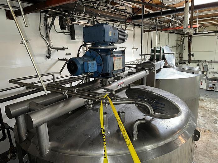 Used Tank, 6,000 Gallon, 316 Stainless Steel, Jacket, Double Agitation