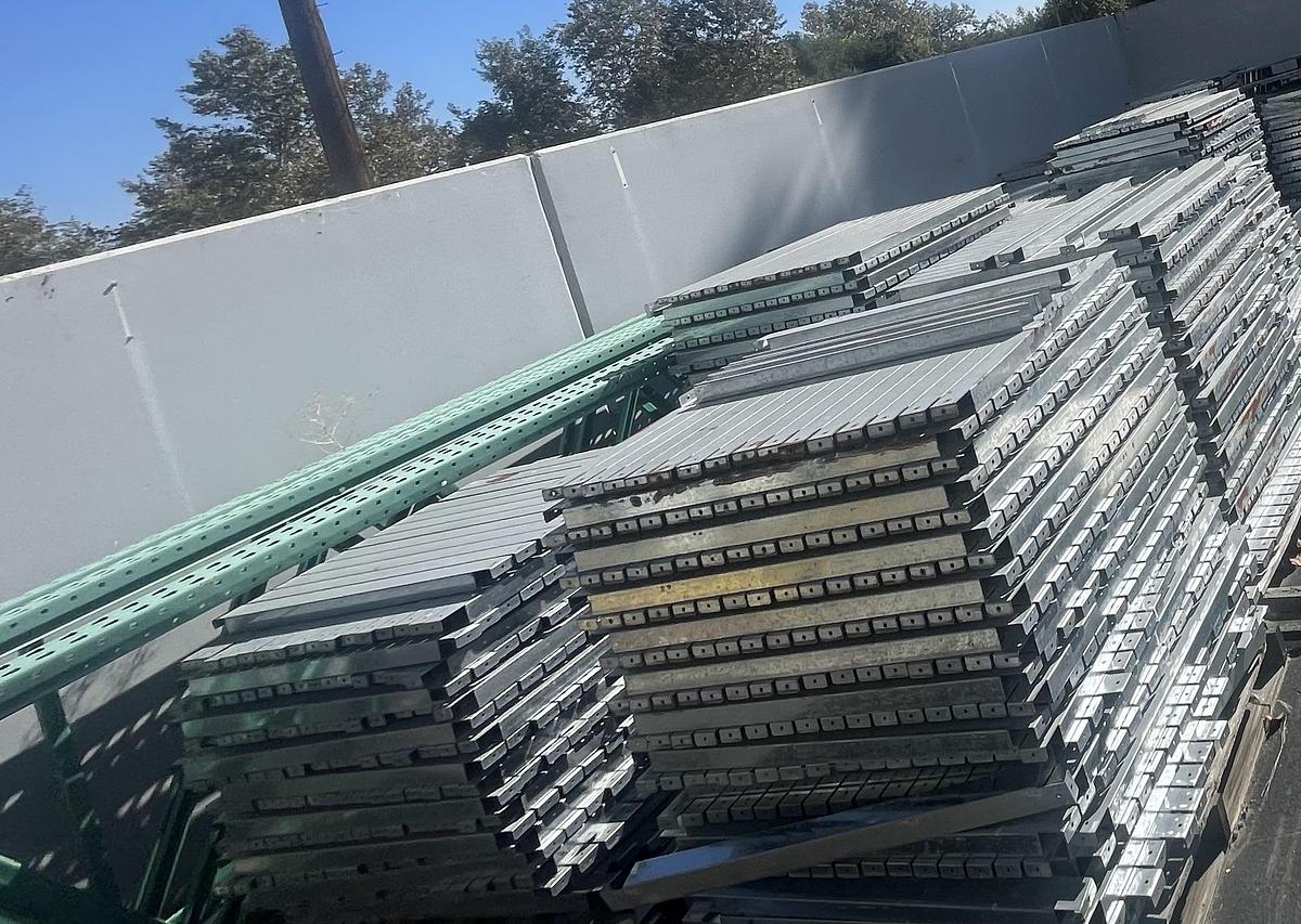 Used Steel King Waterfall Pallet Support