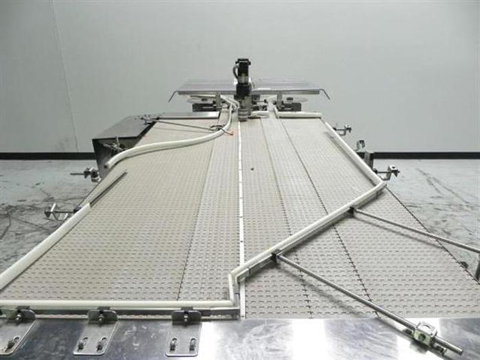 Used Garvey 9700 series Bi-Directional accumulation table
