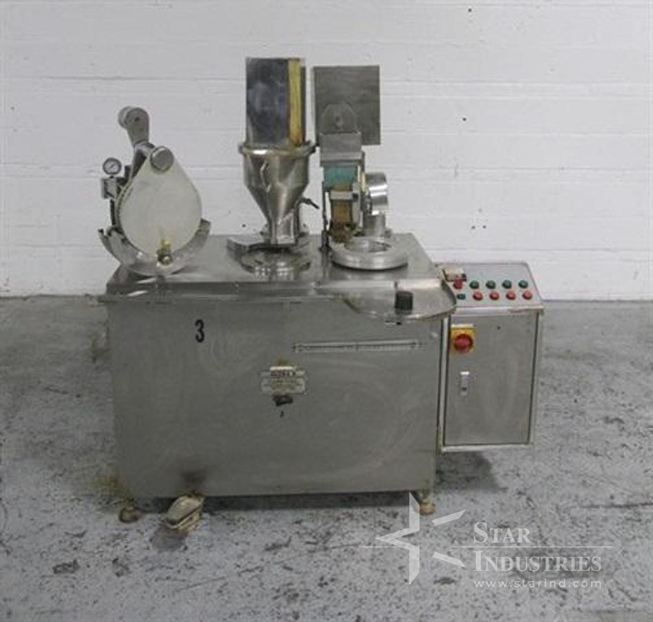 Used 500 GALLON DCI JACKETED STAINLESS TANK