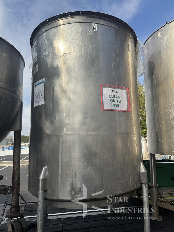 Used Tank, 800-Gallon, Stainless Steel, Agitated, MIX-MOR Mixer