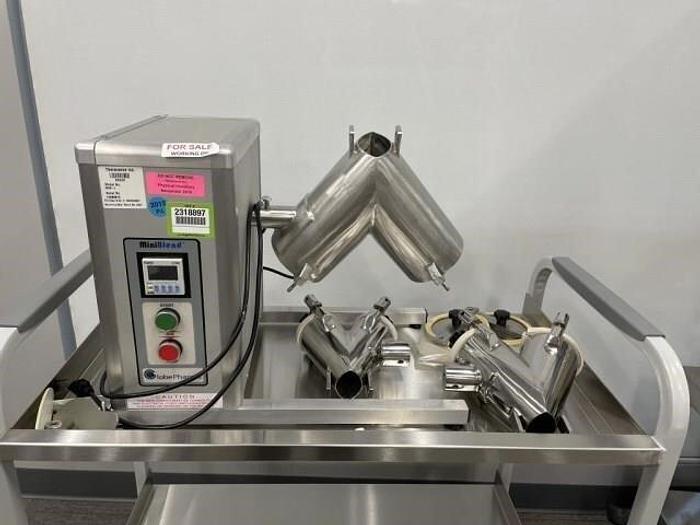 Used Globe Pharma MNB-1 Mini Blend V-Blender