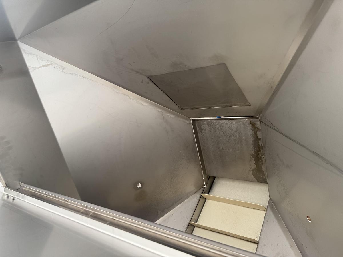 Used Arol Capper with Hopper and Elevator