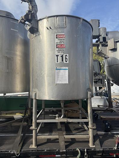 Used Tank, 625-Gallon, Stainless Steel, Agitated, MIX-MOR Mixer