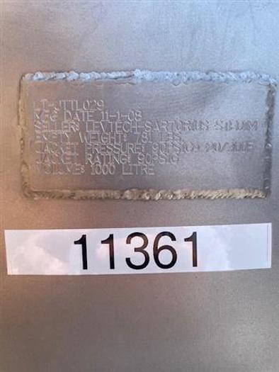 Used 1,000 liter Levtec Dimple-Jacketed Tank