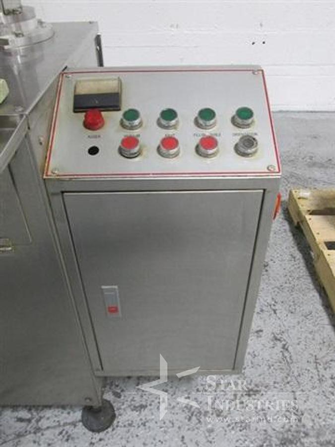 Used AMF GLEN 340 QUART MIXER