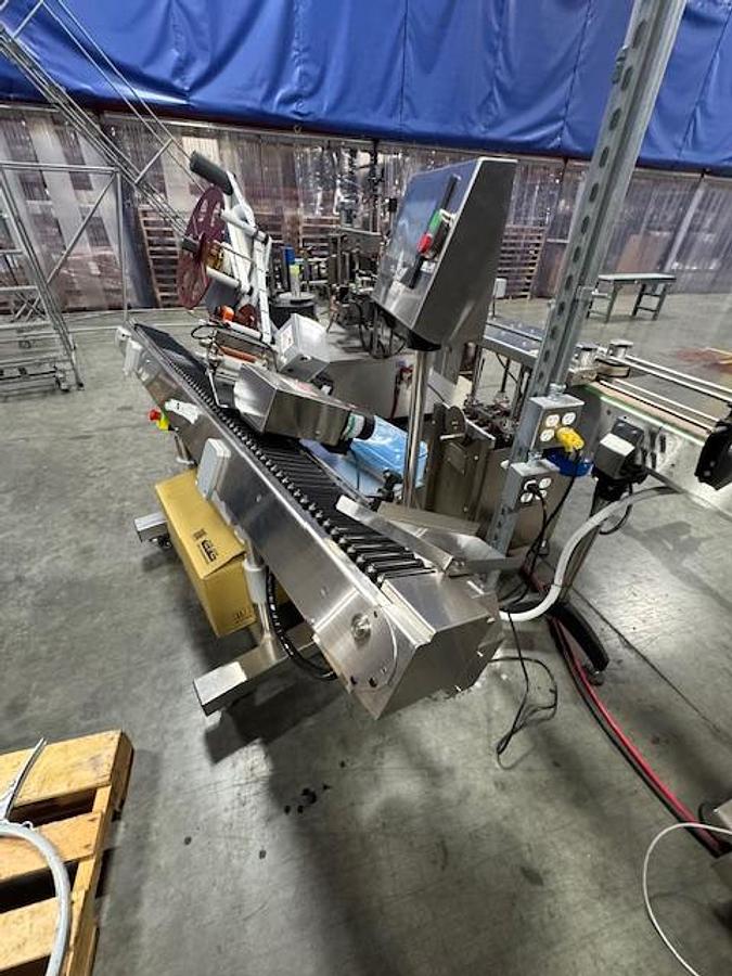 Used HORIZONTAL AMPULE LABELER CVC 350.U2