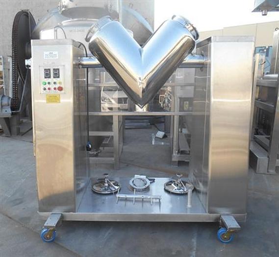 Used J.D.A. 5 c.f. S.S. V-blender w/ Bar