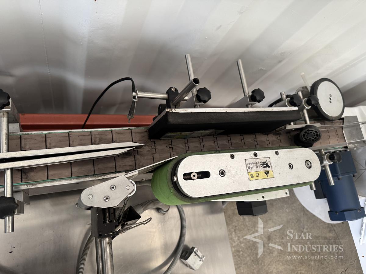 Used Labeler for round bottles, Model BLM