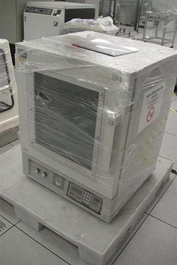 Used Baxter DP-41 Vacuum Oven